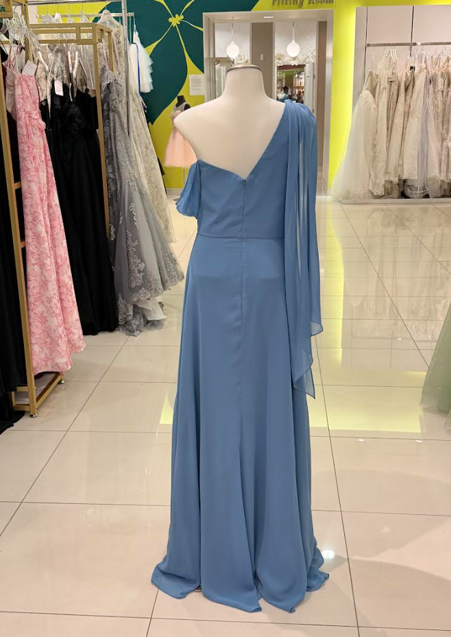 Bridesmaid Dress | Arden Bridal & Boutique Tampa Florida Wedding Dress,  Quinceaera Gown, Mother of the Bride, Mother of the Groom, Bridesmaids  Dress, Flower Girl Dress, Pageant Dress, Homecoming Dress, Prom Dress,