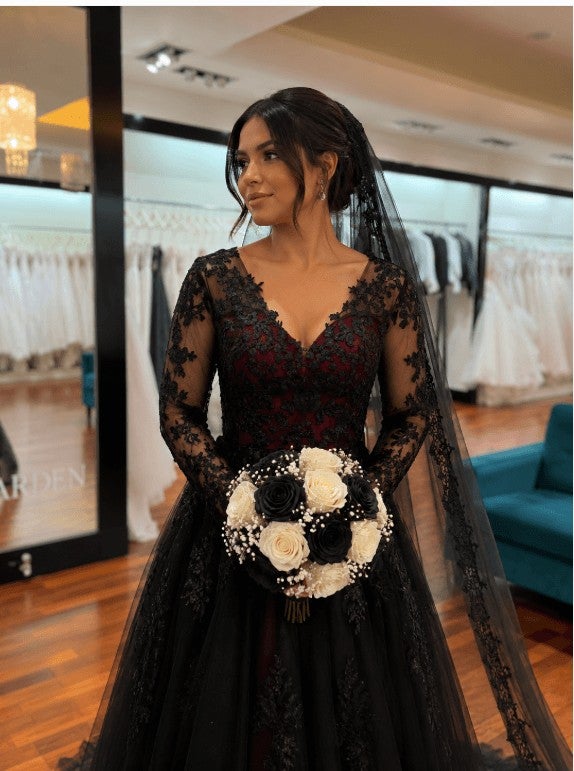 wedding dress black accents Unique Gothic Lace Bridal dress White Sequin Custom made NEW a fall ceremony Romantic Black Wedding Dresses Modest